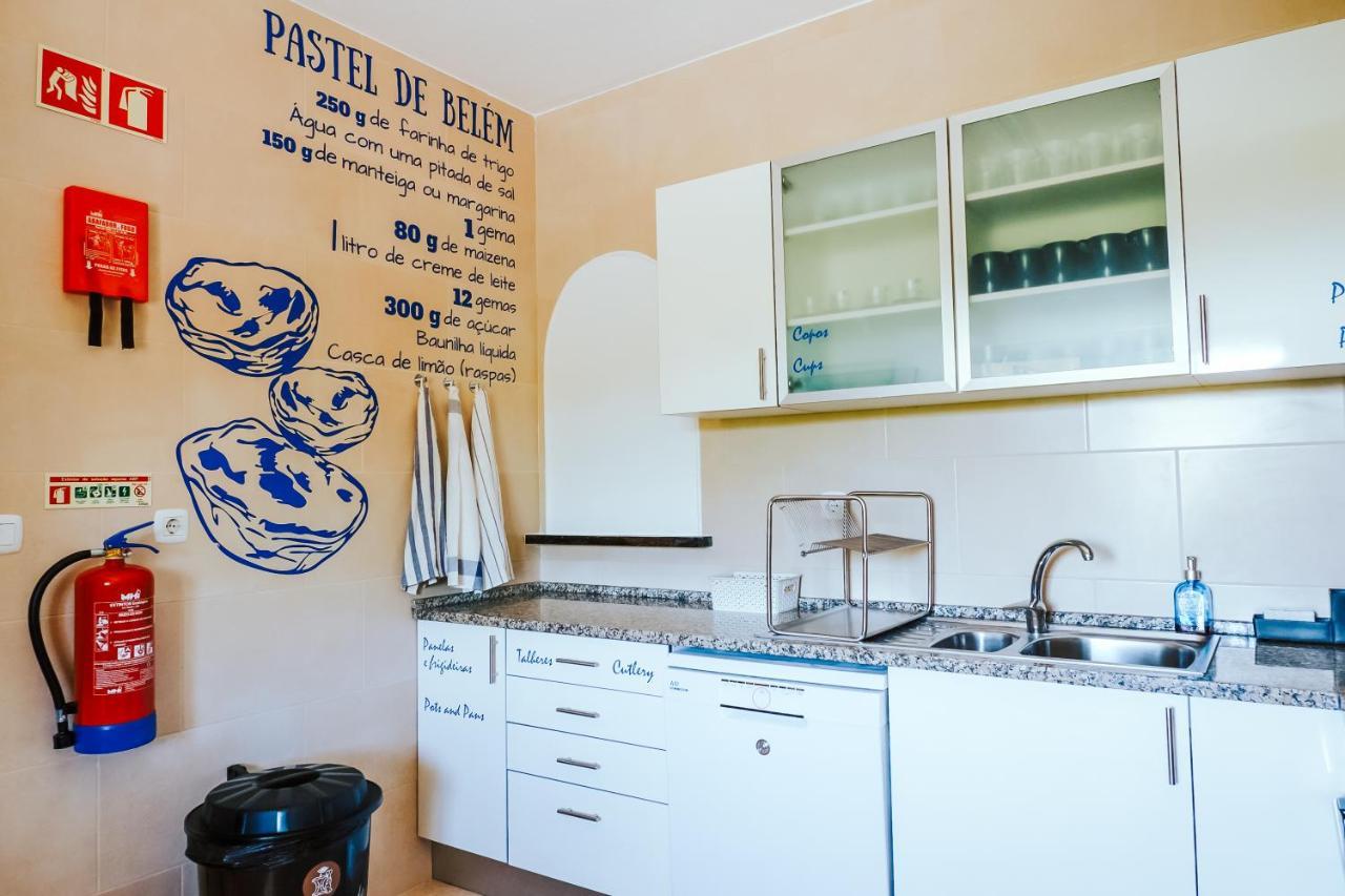 Help Yourself Hostels - Restelo 리스본 외부 사진