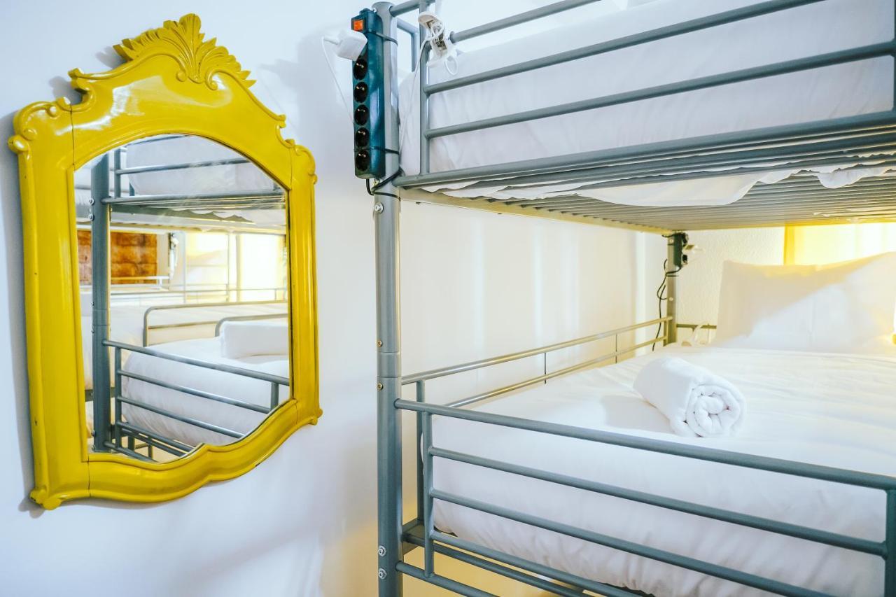 Help Yourself Hostels - Restelo 리스본 외부 사진